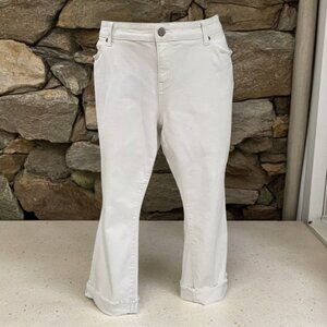 Torrid White Boyfriend Jeans Plus Size 22 Crop Distressed Hem‎ Y2K Aesthetic
